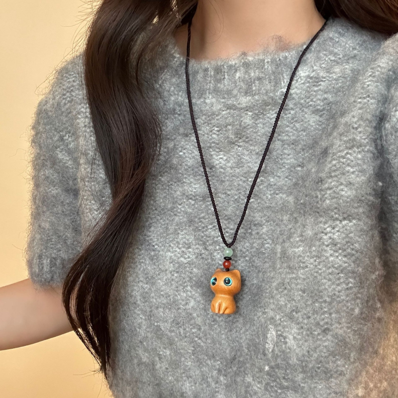 Етно стил колие с подвеска късметлива котка, ръчна изработка, подвеска от дървена смола, обикновена верига