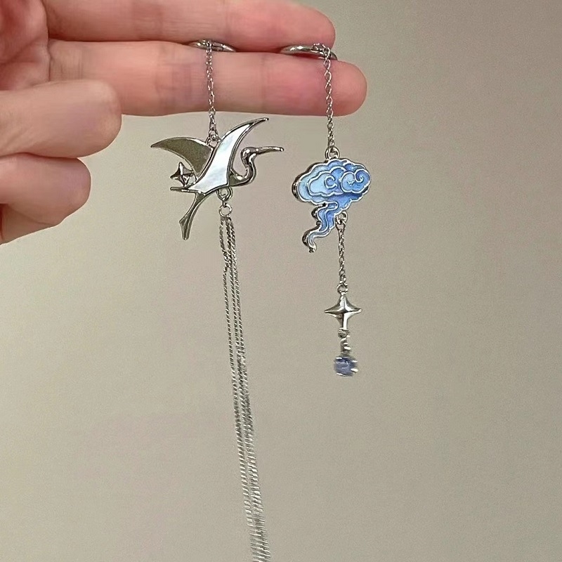 Metalinė plaukų segtukas senovinio stiliaus su gyvūno/zodiako motyvu, rankų darbo (medžiaga: metalas; stilius: senovinis; modelis: gyvūnas/zodiakas)