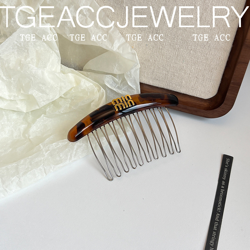 Γυναικεία πλαστική χτένα φράντζας - Αξεσουάρ κεφαλής, Φθινόπωρο 2024