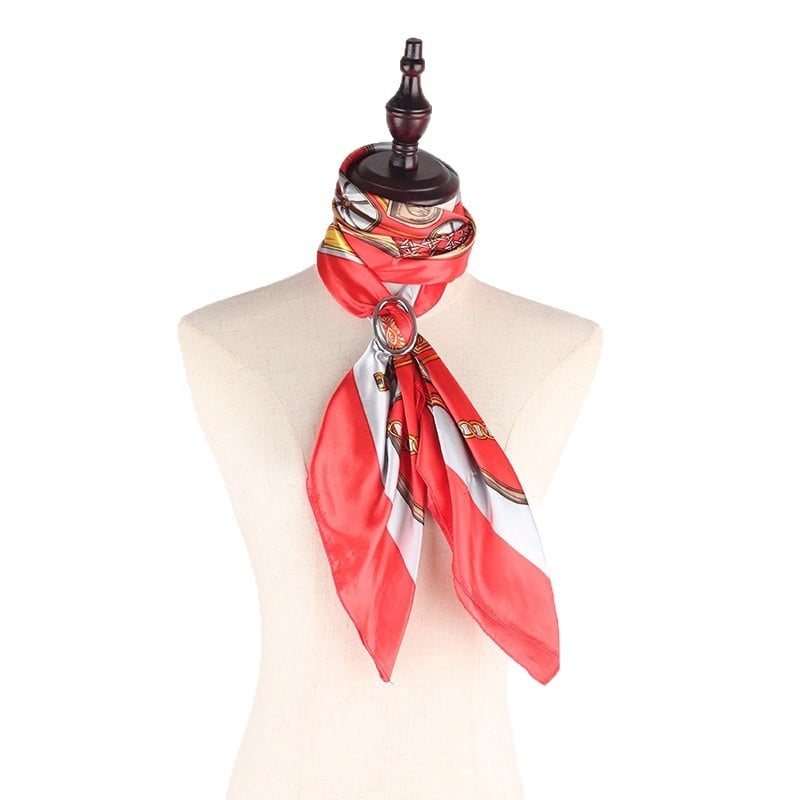 Nagy arany színű ovális fém sálkapocs – uniszex, divatos stílus; Anyag: ötvözet; Kezelés: elektroplatírozás; Márka: Qingwang; Szezon: 2024 téli