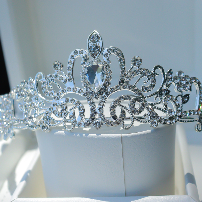 Vjenčana tiara za kosu od legure, lagani luksuzni ženski stil, dizajn krune, elektroplatiranje
