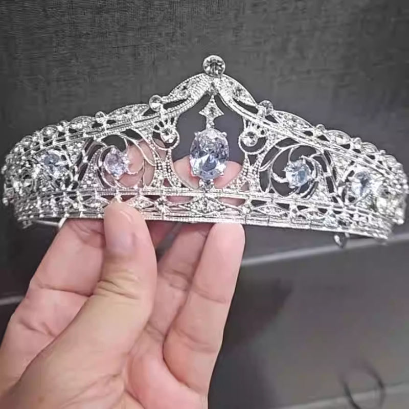 Vjenčana kruna za glavu od elektroplatinirane legure PT900 s bijelim cirkon kristalima i rhinestones