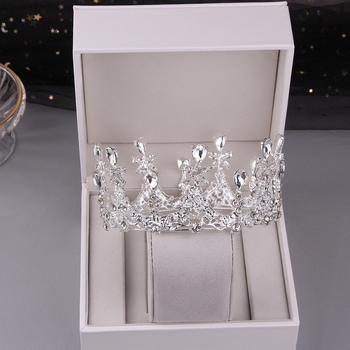 Vjenčana diadem s punim kružnim dizajnom, baza od legure, bijeli kristali, elektroplatiranje, branda Man Joan