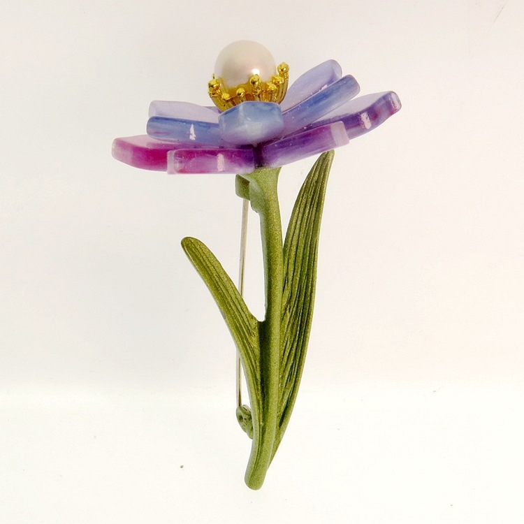 Brosa od smole s cvjetnim motivom, originalni dizajn, stil za parove, proljeće 2024