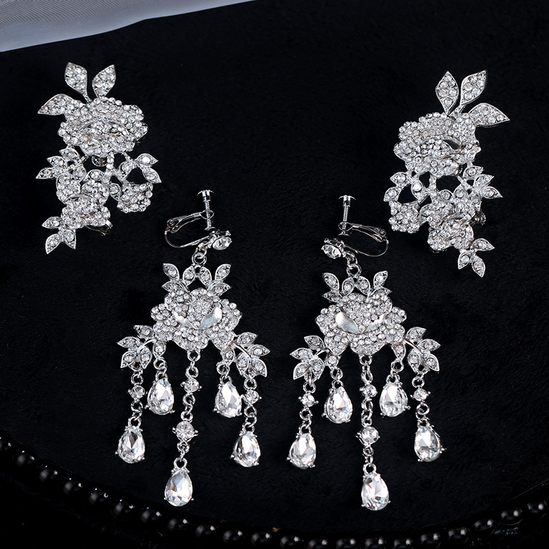 Karūna galvai su krištolais – lydinys, elektroplatinimo danga, krištolai