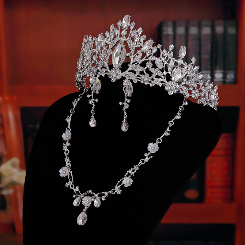 Jaunavedžių galvos papuošalų rinkinys: karūna, kaklo papuošalas ir auskarai, lydinys, balti kristalai, elektro platingas, ženklas Yaxing