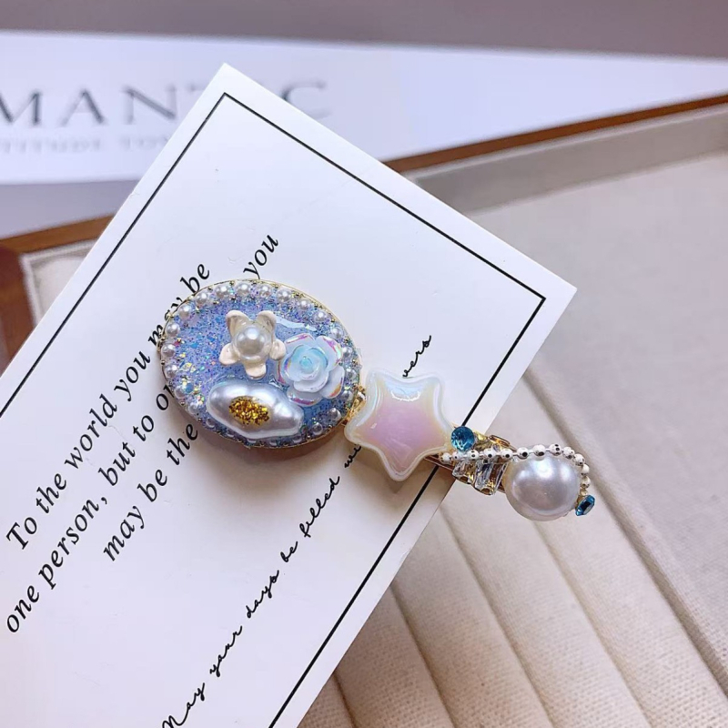 Duckbill hair clip s baroknim srcem, perlama i cvjetnim dizajnom — Ručno izrađeno, Miješani materijali, Svjež i sladak stil