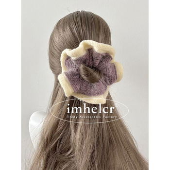 Vunena gumica za kosu s resicama na kraju, ručno izrađena, visoka elastičnost, bez umetanja,moderan gradski stil