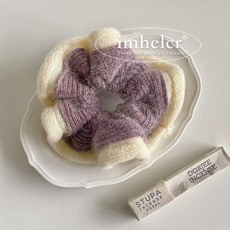 Vunena gumica za kosu s resicama na kraju, ručno izrađena, visoka elastičnost, bez umetanja,moderan gradski stil