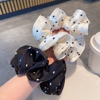 Matu aksesuārs — rokām darināts satīna auduma matu riņķis ar punktotu rakstu, Korejas stil, brīvs siluets, svaigs un salds, pavasara 2025 kolekcija