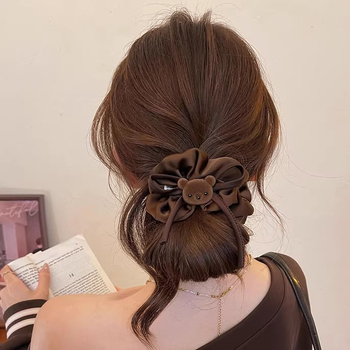 Gumica za kosu s mašnicom i medvjedićem – tkanina, ručna izrada, korejski stil, jesen 2025