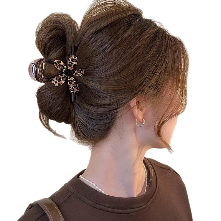 Klip za kosu s leopard printom i cvijećem, Gripper klips za visoku rep, ručna izrada, miješani materijali, ljeto 2025