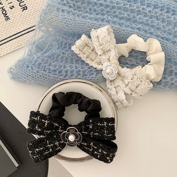 Didžiojo žarnos plaukų žiedas — audinys, rankų darbo, lengvas prabangos stilius, miesto mados, 2022 metų žiema