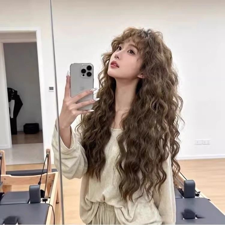 Perika za žene, korejski stil, duga kovrčava kosa s bangsom, vlakna otporna na visoku temperaturu, potpuna kapa, Kenny Wig