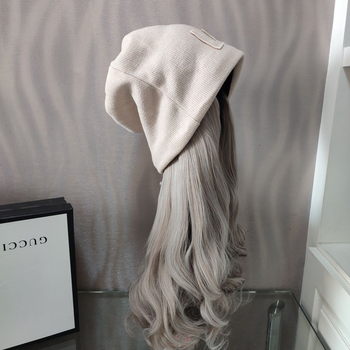 Skrybelės-parukė rudens–žiemos sezonui su ilga garbanota plaukais, ilgi plaukai, aukštos temperatūros pluoštas, natūralus stilius, nedažyti ir neperm