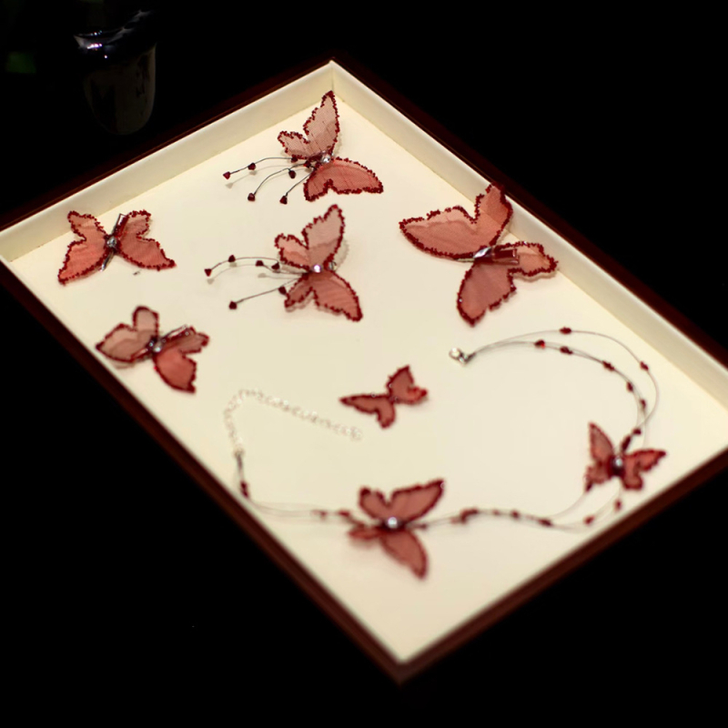 Дамски аксесоар за глава — ръчно изработена платнена щипка за коса с мотив пеперуда, сладък сватбено-етно стил