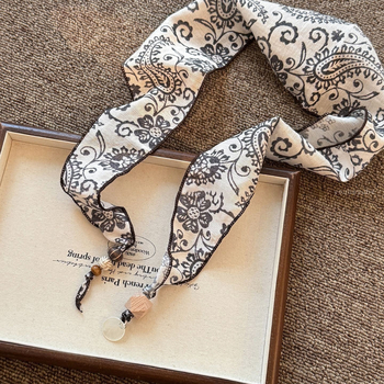 Maca Baka etnički šal za glavu s oblikom kešu cvijeta, jesen 2025