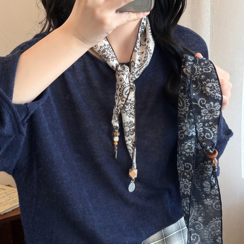 Maca Baka etnički šal za glavu s oblikom kešu cvijeta, jesen 2025