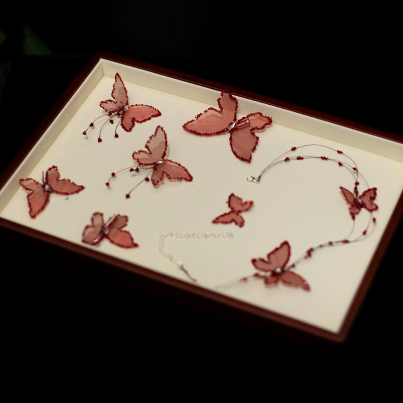 Ukrasa za kosu s leptir-klipom, ručno izrađena, sladak vjenčani-etnički stil