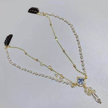 Egzotični dodatak za kosu za tradicionalni svadbeni izgled — zlitina, stil princeze, ugravirani kristalni privjesak na čelo, neovisno pakiran, ovlaštena privatna marka