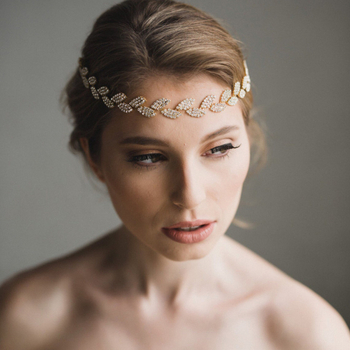 Vestuvių plaukų aksesuaras – lapo formos su pilnais deimantais, dviguba plaukų segtukas ir minkšta grandinė ant galvos
