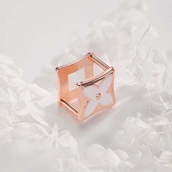 Kopča za šal od legure, cvjetnog oblika, s ugrađenim bijelim zlatom, Limu, šifra Dd0158