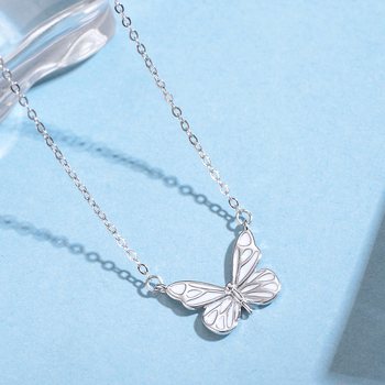 Pillangó nyaklánc, S925 ezüst, erdei stílus, keresztlánc, 1,9 g