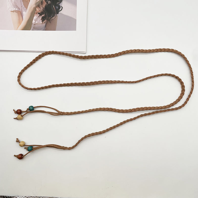 Kézzel szőtt deréköv csüngővel – bohem stílus, anyag 680022, sima csat, derék kiegészítő, 2024 nyár