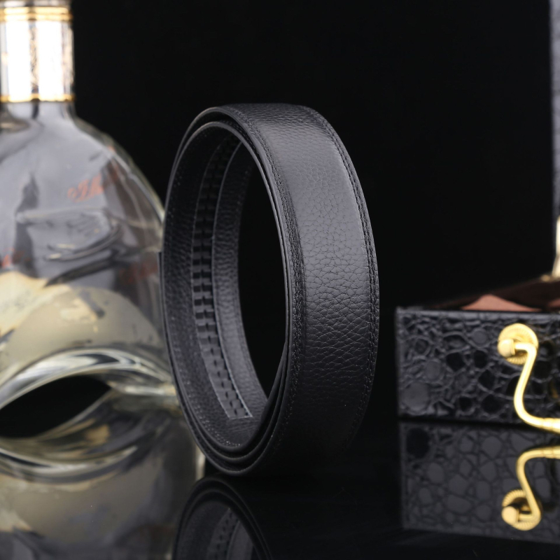Pánsky automatický kožený opasok, obojstranná vrchná vrstva hovädzej kože, oceľová pracka, embossing a dvojité šitie, šírka 2–4 cm