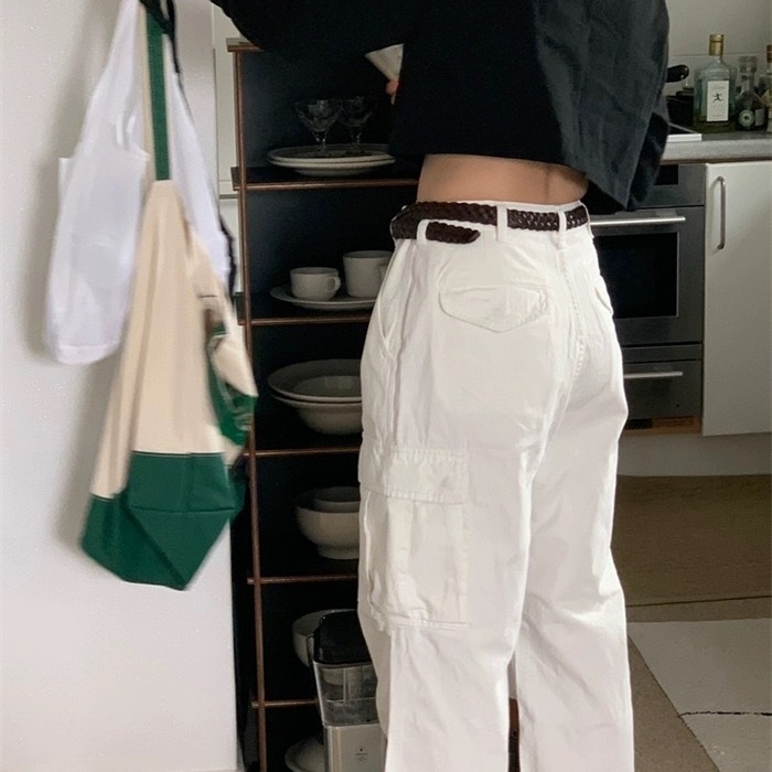 Kötött bőrszíj (Anyag: Valódi bőr; Első réteg marhabőr; Fém csat; Tűcsattal záródó; Stílus: személyes tendencia)