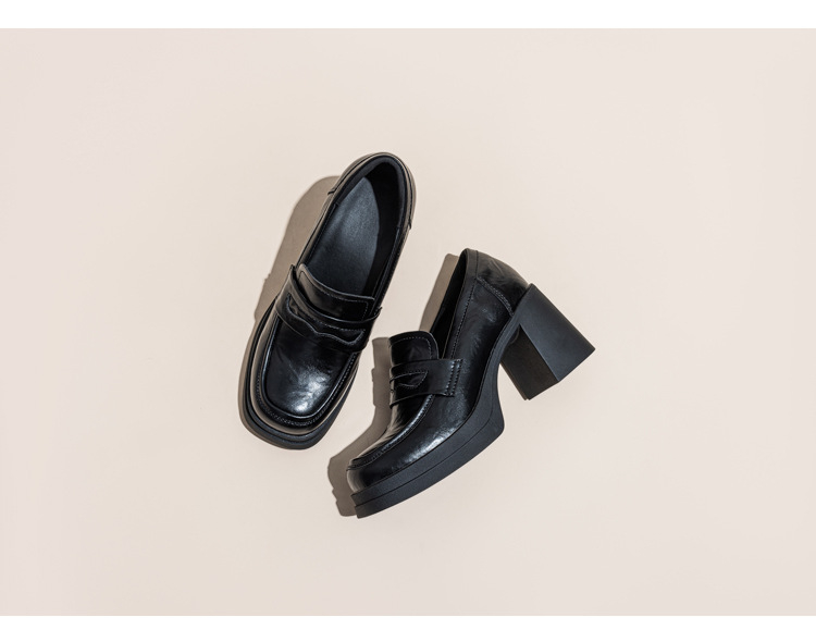 Női bőr magas sarkú loafers munkahelyre, négyzetes orrú, felsőrész két réteg marhahúrból, talp TPR injektált