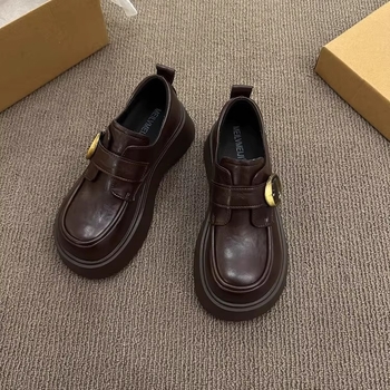 Loafers dama, cu vârf rotund, partea superioară din Super Fiber, toc mediu 3–5 cm, talpă groasă