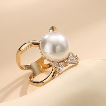 Bakrena kopča za svileni šal — minimalistički ženski stil, ugradnja cirkonija, elektroplatinirano, jesen 2024