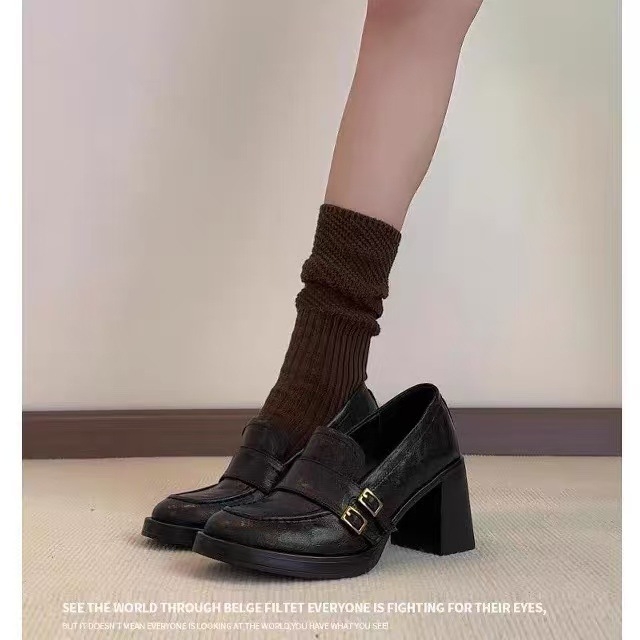 Odiniai loafers, britų stiliaus, viršus iš karvės odos, storas kulnas 6–8 cm, gilus įėjimas