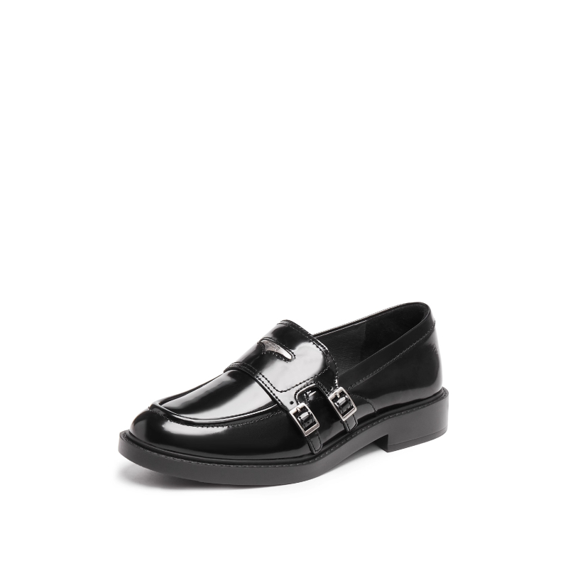 Moterų mokasinai - Viršutinė dalis: karvės oda; Apvalus pirštas; Žemas kulnas; Anga vidutinio gylio (7–11 cm)