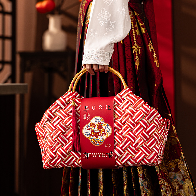 Бамбукова ръчно плетена подаръчна кошница за Нова година, китайски стил; материал: бамбук; изработка: плетене от бамбук; марка Hassan packaging