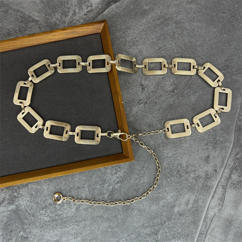 Lanț talie din metal, stil versatil, cu mai multe inele, lungime sub 60 cm, pentru femei