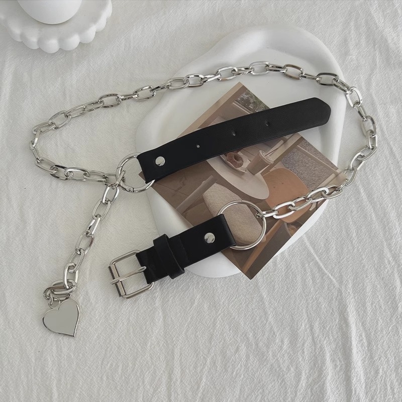 Ženski kaiš s metalnim lancem – dekorativni kaiš za struk, PU koža, spona od legure, kopča s iglom, širina 2–4 cm, retro stil
