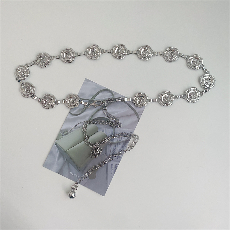 Metalni pojas za struk s ružnim cvjetnim detaljem, vintage stil, za haljine i hlače, duljina 60–80 cm, širina 2,5 cm