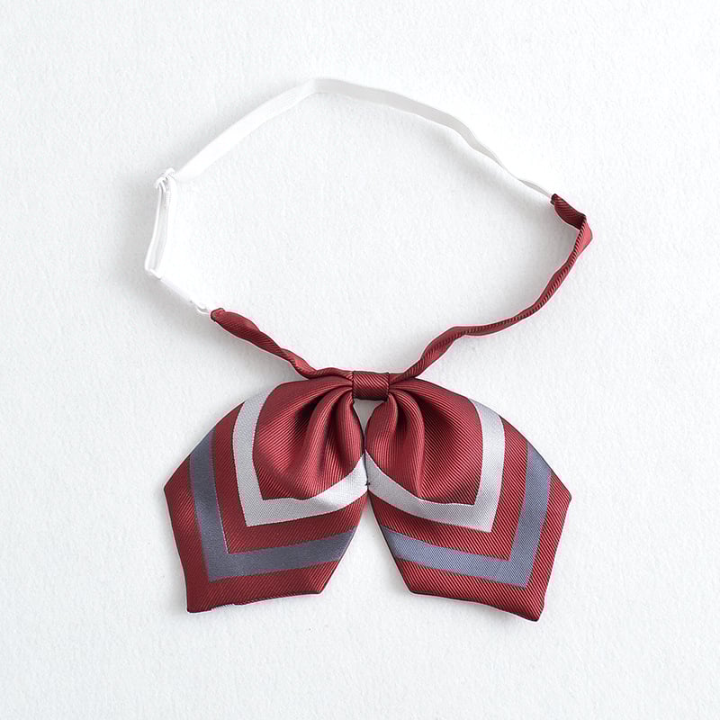 Папионка с цвете на яка, полиестерно влакно, дамска, модерна