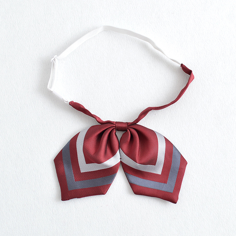 Папионка с цвете на яка, полиестерно влакно, дамска, модерна