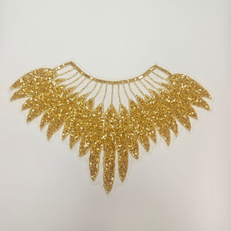 Полиестерна мрежеста бродерия апликация с перли и мъниста; флорален мотив за предната част на дрехата; DIY украса за облекло; марка Thousand Flowers; подходяща за дамски облекла, официални рокли, сватбени изделия