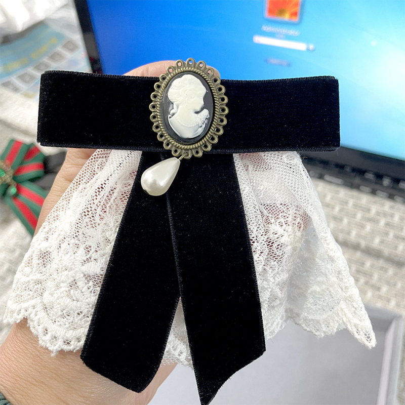 Broš za ovratnik s camelijom, retro stil, unisex, materijal tkanina, oblik mašne, podstava poliester