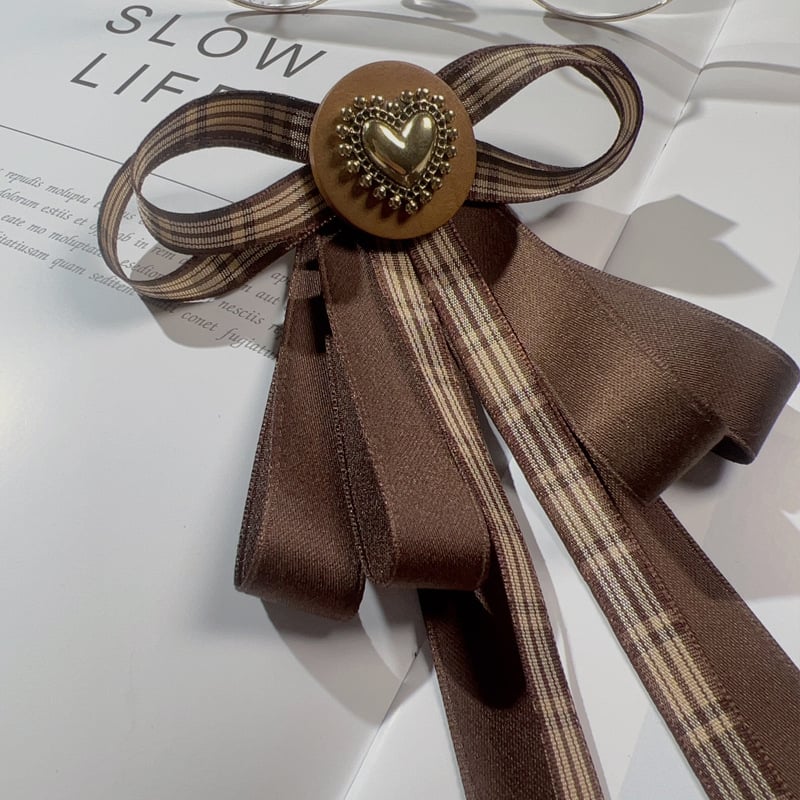 Brošňa na golier s kvetom a mašličkou, zliatina, kockovaný vzor, Jacquard spracovanie, ženský retro štýl