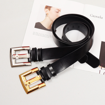 Женски широк кожен колан с квадратна пряжка, телешка кожа; пряжка от цинкова сплав; закопчаване: щифт; есен 2025; тежка индустрия