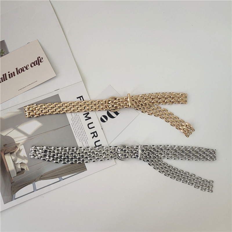 Μεταλλική ζώνη με οβάλ αγκράφα, υλικό ζώνης: μέταλλο; υλικό αγκράφας: κράμα; κούμπωμα με καρφί