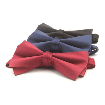 Suaugusiųjų kaspinė kaklajuostė – strėlinis/Korejos stilius, vienarūšis poliesteris, įprastas plotis, atskirai supakuota