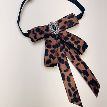 Украса за яка – панделка с цвете, ретро стил, унисекс; Материал: плат; Дизайн: цветово съчетание; Ръчна изработка