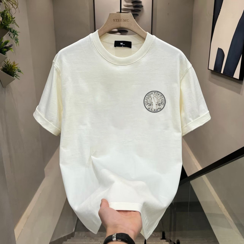 Ispisano T-shirt s okruglim izrezom, kratkim rukavima, američki stil, slobodan kroj, uz klips za kravatu