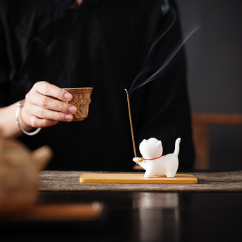 Keramikas kaķa formas smaržu degļa turētājs, rokas darbs, Dehua porcelāns, Yan Jun